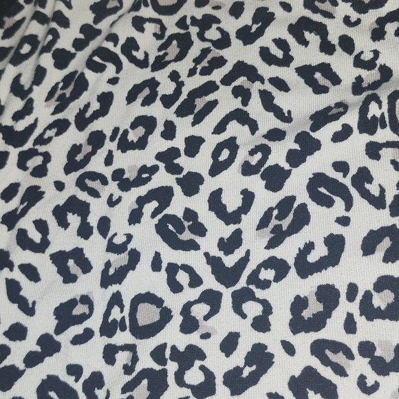 🔥Leopard Print Women's Top Mid-Sleeve Raglan Rayon - Picture 6 of 10